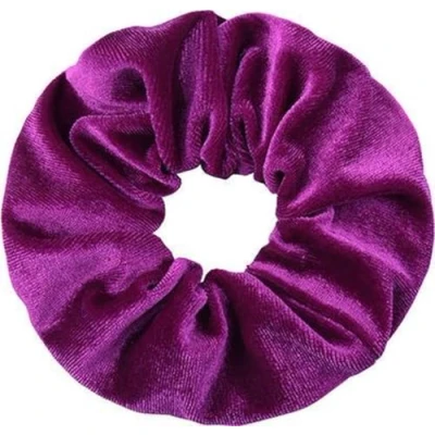 Afbeelding van New Age Devi Velvet scrunchie/haarwokkel paars: de perfecte accessoire voor jouw kapsel!