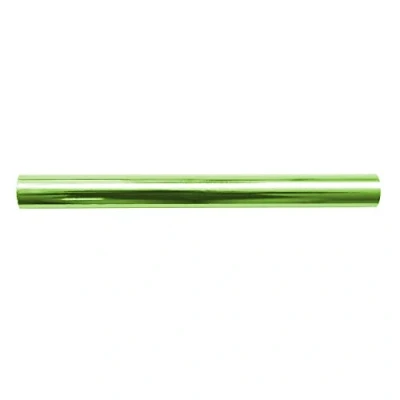 Afbeelding van We R Memory Keepers Heat Activated Foil, Lime, Extra Large Roll, 12x96, gebruik met Quill Pen om schitterende emblessures en ontwerpen te creëren.