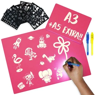 Afbeelding van Magisch Tekenbord Roze A3 + A5, 6 Stencils, 2 Lichtgevende Stiften BONNYCO Meisjes Speelgoed 3 4 5 7 8 9 Jaar Lichtgevend Bord Kinderspeelgoed, Geschenken Verjaardag Sinterklaas Kerstmis