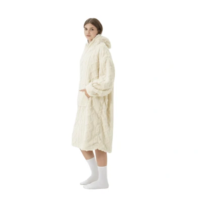 Afbeelding van SOPHIE Oversized Hoodie 70x110 cm &amp; deken in één extra grote kabeltrui met capuchon Bone White offwhite