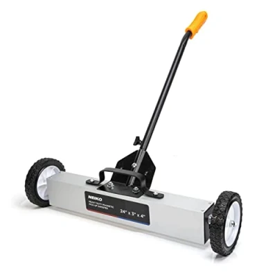 Afbeelding van NEIKO 53416A 24&quot; Rolling Magnetische Veegmachine met Wielen, 50LB Capaciteit, Verstelbare Handvat &amp; Vloer Magneet Ontruiming Hoogte, Metalen Pick up en Nail Magneet, voor Bouw,