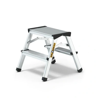 Afbeelding van Trapladder met 4 treden, aluminium ladder, huishoudladder, draagvermogen tot 125 kg, gratis haak