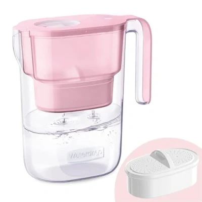 Afbeelding van Waterdrop Elfin NSF Gecertificeerd 2.5L Koelkast Waterfilterkan met 1x90 Dagen Filter, Vermindert Lood, Fluoride, Chloor en Meer, BPA Vrij, Roze (Vervangingsfilter: WD PF 01A Plus)