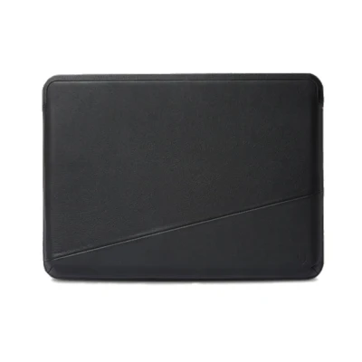 Afbeelding van Decoded Leather Frame Sleeve MacBook 16&quot; Black