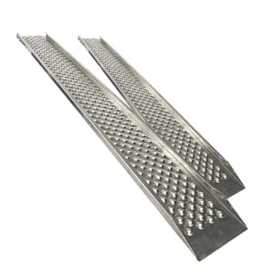 Afbeelding van Datona Aluminium Oprijplaat Met Opstaande Rand 200 Cm 2 Stuks (200 x 22 4 cm)