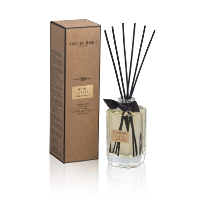 Afbeelding van Hemp Leaves Geurstokjes (200ml) Atelier Rebul Kruidige Kamergeur Heerlijke Geurverspreider 8 tot 10 weken levensduur