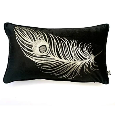 Afbeelding van Laurence Llewelyn Bowen Zwart &amp; Goud Fluwelen Kussen 30 x 50cm Pauwenblad Patroon Luxe Zachte Zijdeachtige Touch Gevuld