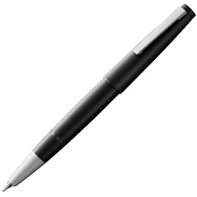 Afbeelding van Lamy 2000 black vulpen luxe in robuuste behuizing van polycarbonaat 14 kt. gouden veer, gedeeltelijk geplatineerd &amp; lijnbreedte OBB