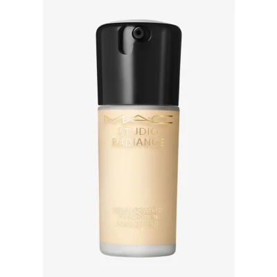 Afbeelding van M·A·C Studio Radiance Serum Powered Foundation NC11 30 ml