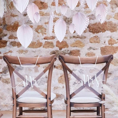 Afbeelding van Ginger Ray A Touch of Pampus Mr &amp; Mrs Stoel decoratie