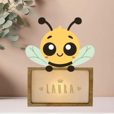 Afbeelding van WONDEE gepersonaliseerde lamp met naam, nachtlampje voor kinderen, bijen, cadeau pasgeborenen jongens en meisjes, doopcadeau ideeën meisjes