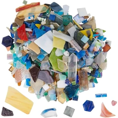Afbeelding van VBS XXL breukmozaïek 2 kg groot en kleurenmix fragmenten mozaïekstenen mozaïek stenen tegelbreuk knutselmozaïek kleurrijk gemengd glasscherven Tiffanyglas