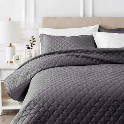 Afbeelding van Amazon Basics Plaid, oversized, met stiksel, voor over het bed, donkergrijs, diamantvorm, 170 x 210 cm