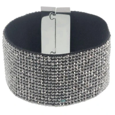 Afbeelding van Behave Armband van imitatie suede met grijze steentjes en magneetsluiting