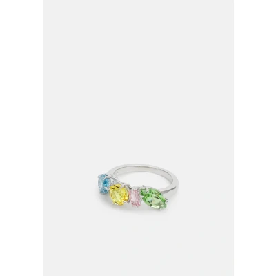 Afbeelding van Swarovski dames Gema ring met kristal 55 in de kleur Zilver, maat: Maat 17,5 mm