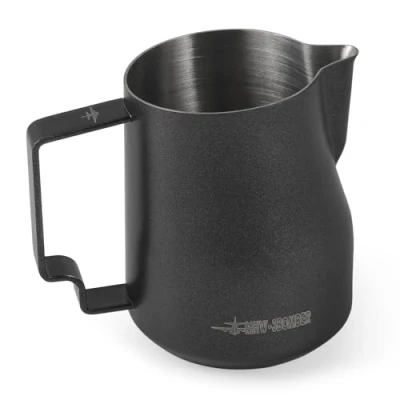Afbeelding van MHW 3BOMBER Melkkan Espresso Stomend Opschuimen 12oz/350ml Turbo 304 Roestvrij Staal Eagle Spuited Barista Kruik (Mat Zwart) P6007MB
