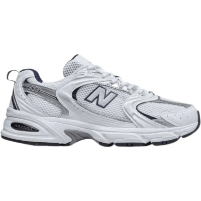 Afbeelding van New Balance dames 530 sneaker met mesh details in de kleur Zilver, maat: 41,5