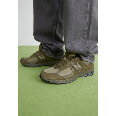 Afbeelding van New Balance 2002R Dark Camo sneakers 42