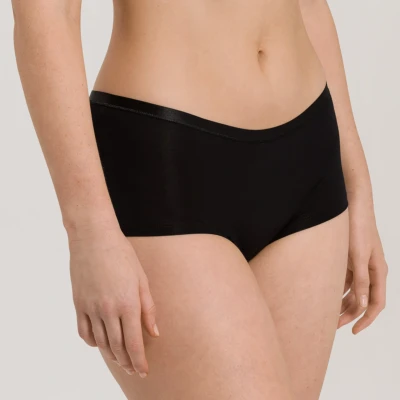 Afbeelding van Hanro dames Soft Touch shorty in de kleur Zwart, maat: XS