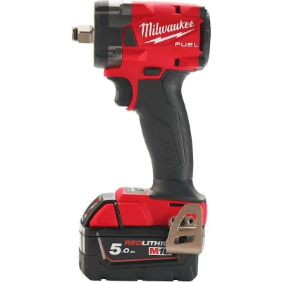 Afbeelding van Milwaukee M18 FIW2F12 502X FUEL compacte 1/2&quot; slagmoersleutel met frictiering set (2x 5,0Ah accu) in HD Box