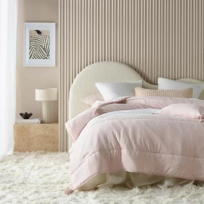 Afbeelding van ROOM99 Noemi Elegante sprei in poederroze, 220 x 240 cm, veelzijdige woondeken als bedsprei of bankovertrek, voor bed en bank, quilt stijl, ideaal