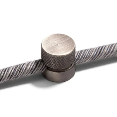 Afbeelding van Set van 2 stuks Sarè wandbevestiging, metalen kabeldoorvoer voor textielkabel, titanium gesatineerd