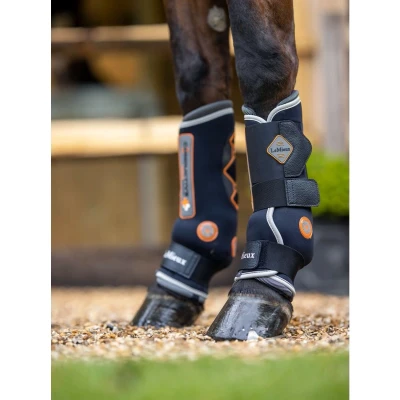 Afbeelding van LeMieux Conductive Magno Boots therapie beenbeschermers