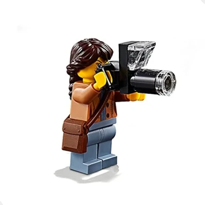 Afbeelding van LEGO Outdoor Minifigure: Nature Photographer (Female with Long Lens Camera) 60202