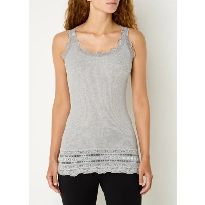 Afbeelding van Rosemunde dames Benita top in zijdeblend met details van kant de kleur Lichtgrijs, maat: XS