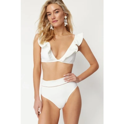 Afbeelding van Trendyol Normaal Bikinibroekje Met Hoge Taille En Zwarte Strepen Accessoires Tbess22Ba0027