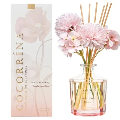 Afbeelding van COCORRÍNA Fleur diffuser voor thuis, sandelhout, roze, 250 ml, met 8 diffusers, geurdiffuser, staafjes, diffuser, rietje, badkamer, plank, decoratie