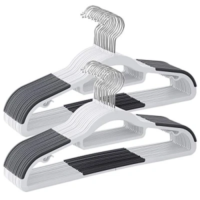 Afbeelding van SONGMICS Kleerhangers 30 delige set, beugel van kunststof, antislip, ruimtebesparend, dikte 0,5 cm, 42 cm lang, 360 draaibare haak in zilver, wit donkergrijs CRP20WG30