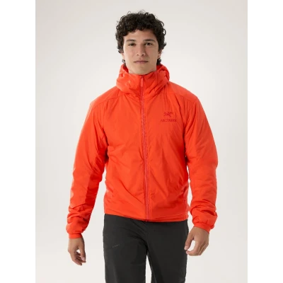 Afbeelding van Arc&#039;teryx heren Atom windjack met logoborduring in de kleur Oranjerood, maat: M