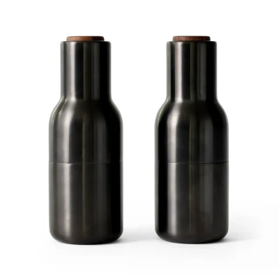 Afbeelding van Menu Bottle Grinder Peper en Zoutmolen Zwart Messing Set van 2