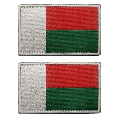 Afbeelding van 2 STKS AliPlus Madagascar Vlag Patches Geborduurde Tactische Militaire Moreel Patch Applique Sluiting Haak en Lus