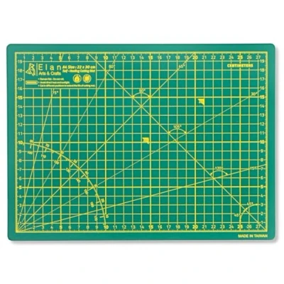 Afbeelding van Elan 5 laagse Snijmat Groen A4, Zelfherstellende 3 mm Snijmat, Knutselmat met Dubbelzijdig Raster, Metrische Snijonderlegger voor Quilten, Naaien, Patchworken, Scrapbooken, enz. 30 x 22 cm