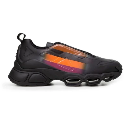 Afbeelding van Collision Low Top Sneakers with Pull Tab and Front Lace Up Closure