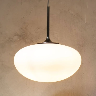 Afbeelding van GUBI Stemlite hanglamp, zwart chroom