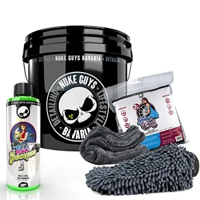 Afbeelding van Nuke Guys Auto wasemmer set Skull Bucket 3,5 GAL + dikke shampoo 0,5 l Shiny Wheels microvezelset washandschoen &amp; droogdoek