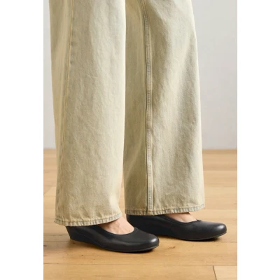 Afbeelding van Gabor Ballerina&#039;s, Dames, Maat: 37, Noir Leer