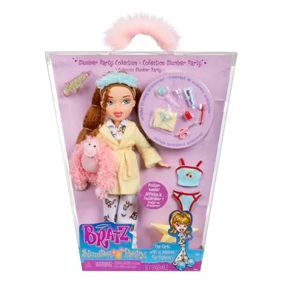 Afbeelding van Bratz Slumber Party Meygan Modepop Met 2 Sets Pyjama&#039;s, Pluche en Accessoires Geschikt voor Kinderen Verzamelaars
