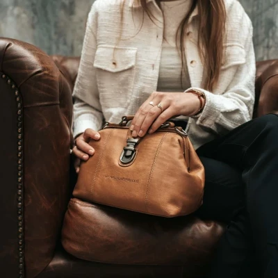Afbeelding van Chesterfield Rachael Schoudertas Cognac