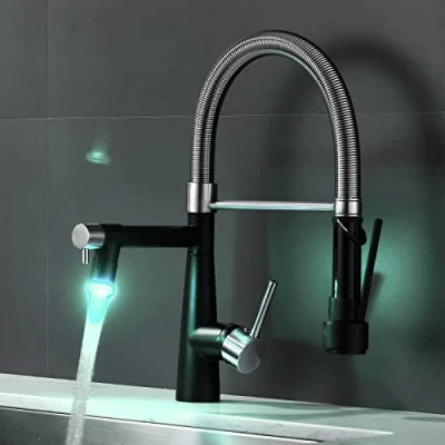 Afbeelding van TIMACO LED geborsteld nikkel en zwarte waterkraan keuken met slot douche uittrekbaar 360 draaibaar eengreeps mengkraan &amp; pull down spray hoge druk