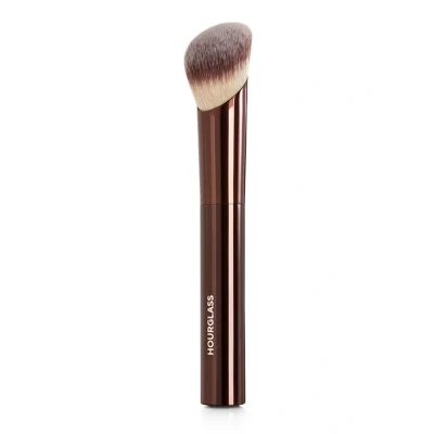 Afbeelding van Hourglass AMBIENT Soft Glow foundation Brush kwast I Lust For