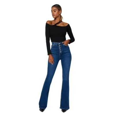 Afbeelding van Trendyol Zwarte Flare Jeans Met Hoge Taille En Knopen Aan De Voorkant Twoss20Je0111