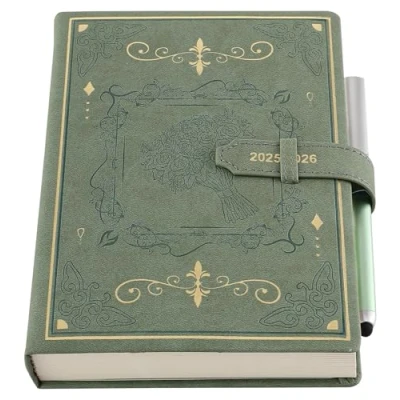 Afbeelding van Academisch dagboek 2025 2026 A5 dag per pagina, 13 maanden en maandplanner van 25 augustus 26 augustus. Agenda zuivel pagina dag, met elegante hoes, pen, binnenzak (groen)