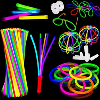 Afbeelding van 196 stuks Glow Sticks Party Pack, connectoren voor Armbanden en Kettingen Neon Accessoires, in The Dark Bag Vulstoffen Kinderen Unisex Volwassenen Feestbenodigdheden