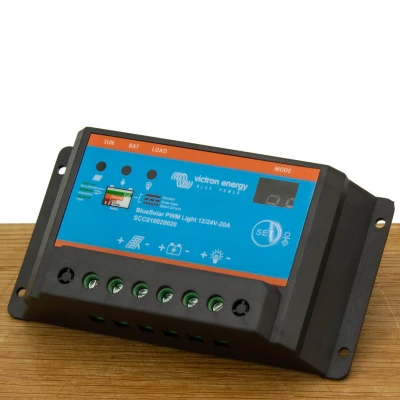 Afbeelding van Victron BlueSolar PWM Light Charge Controller 12/24V 20A