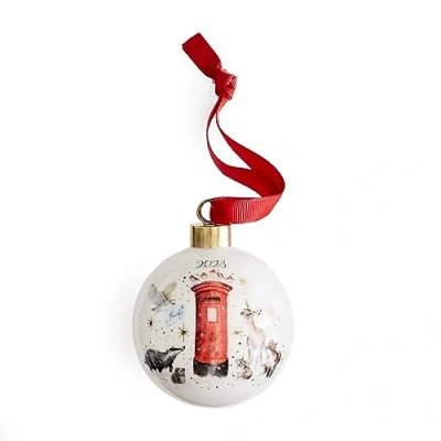 Afbeelding van Royal Worcester Wrendale Designs Jaarlijkse Kerstpost CeramicBauble Limited Edition 2023