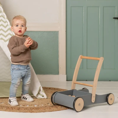 Afbeelding van Bandits &amp; Angels loopwagen Little Walker grijs hout 1 jaar jongens en meisjes